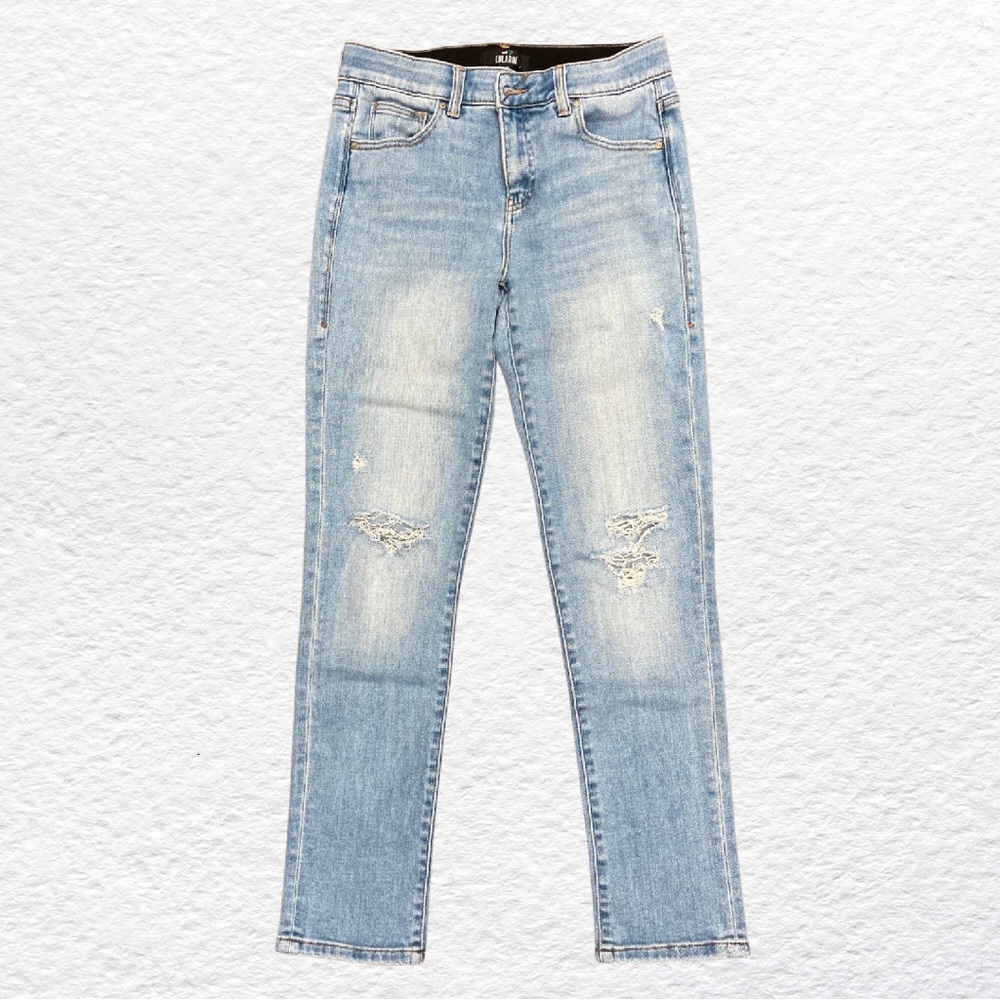 LuLaRoe Boyfriend Jeans 26 Malibu Distressed.